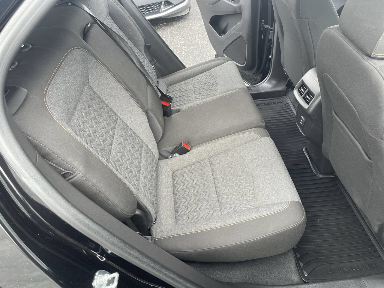 Used 2024 Chevrolet Equinox LT FWD image 25