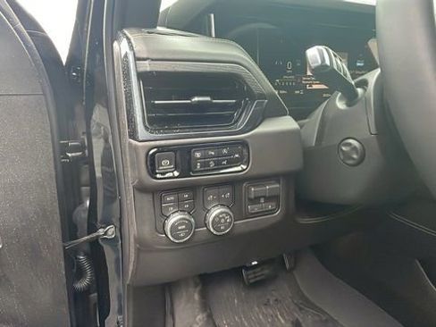 Used 2026 GMC Yukon AT4 Ultimate AWD/4WD image 12