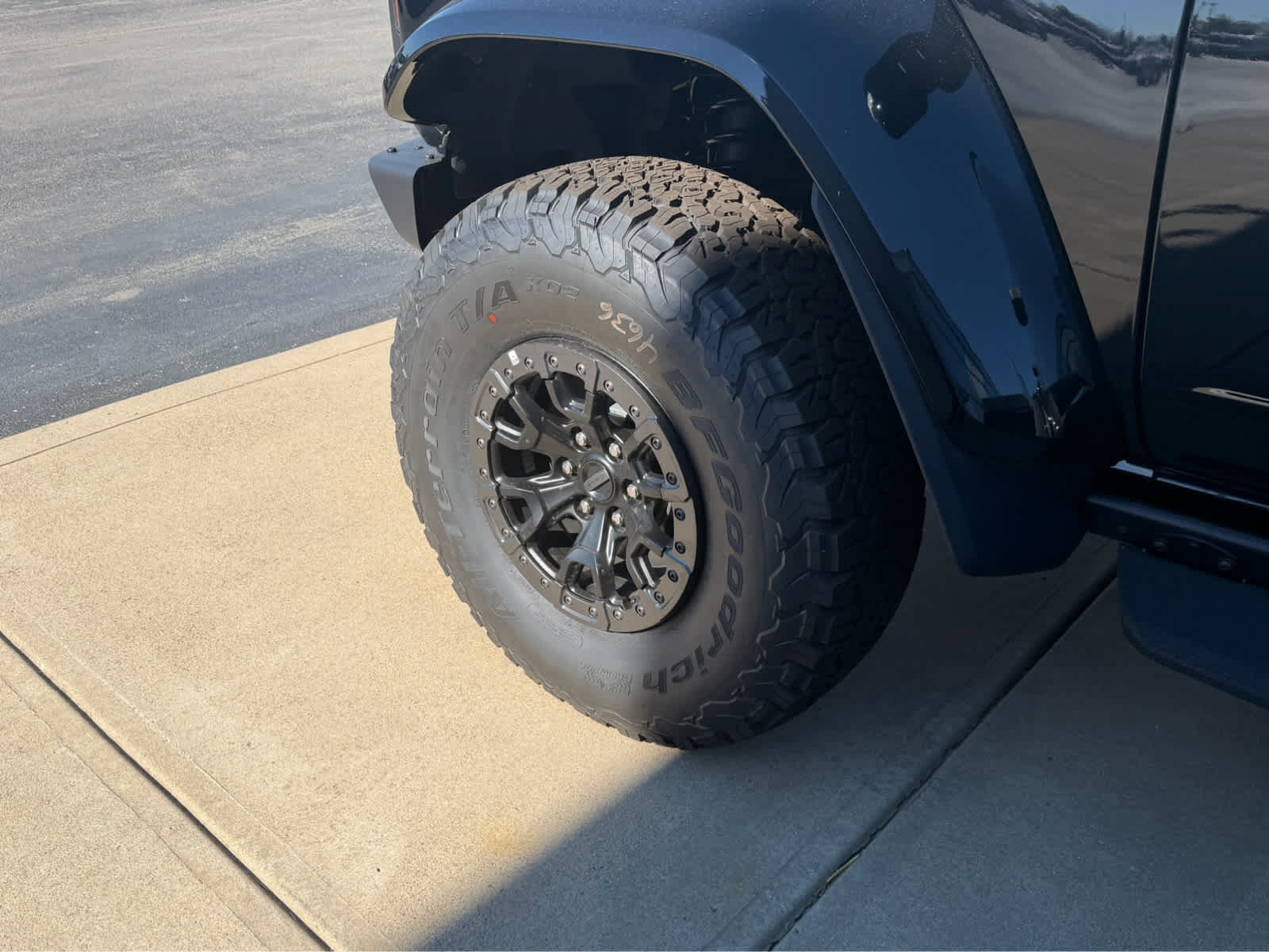 New 2026 Ford Bronco Raptor AWD/4WD image 7