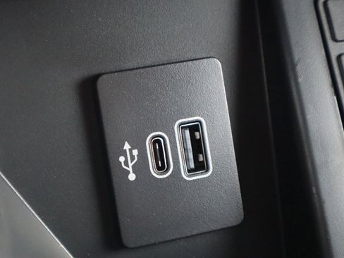 New 2025 Ford F150 Platinum w/ Equipment Group 702A High image 29