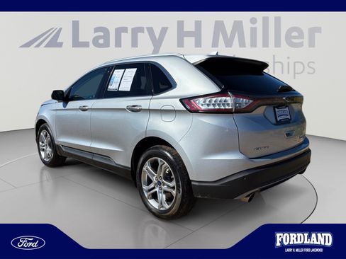 Used 2017 Ford Edge Titanium w/ Technology Package AWD/4WD image 3