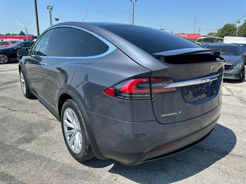 Used 2018 Tesla Model X 75D image 48