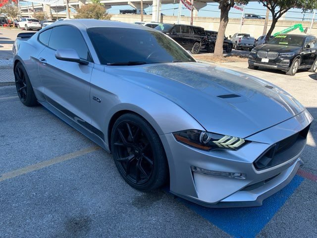 Used 2018 Ford Mustang GT RWD image 6