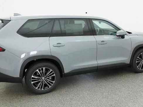 New 2026 Toyota Grand Highlander MAX Platinum image 10