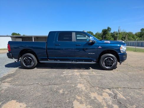 Used 2023 RAM 3500 Laramie AWD/4WD image 3