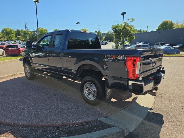 Used 2019 Ford F250 XL w/ XL Value Package AWD/4WD image 3