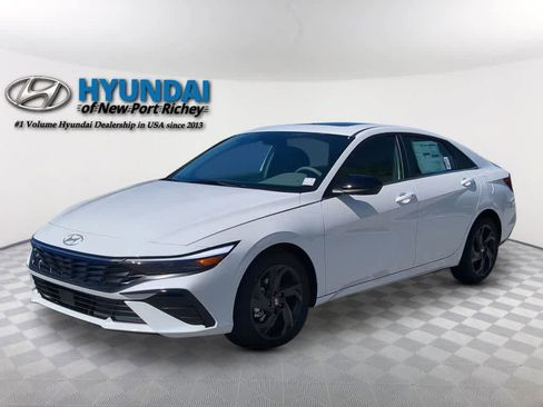 New 2026 Hyundai Elantra SEL Sport Premium image 1