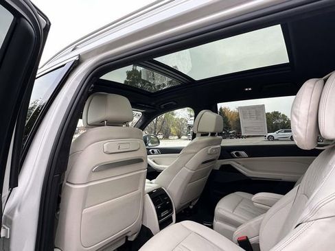 Certified 2024 BMW X7 xDrive40i w/ Executive Package image 25