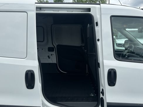Used 2022 RAM ProMaster City Tradesman FWD image 15