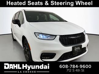 Used 2024 Chrysler Pacifica Limited FWD video 1