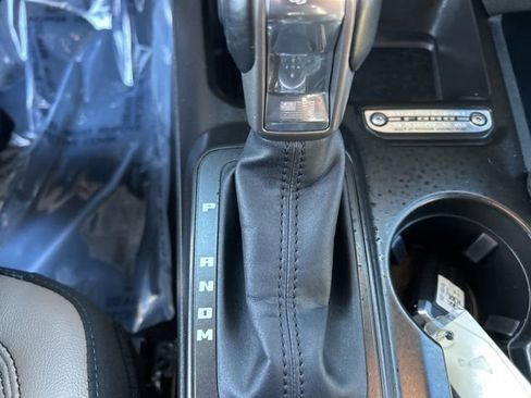 Used 2023 Ford Bronco Wildtrak image 20