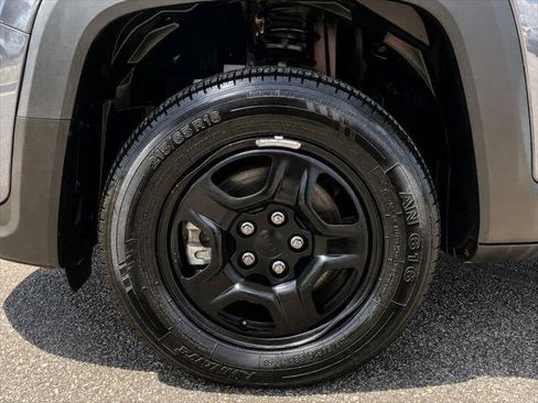 Certified 2022 Jeep Renegade Sport AWD/4WD image 60