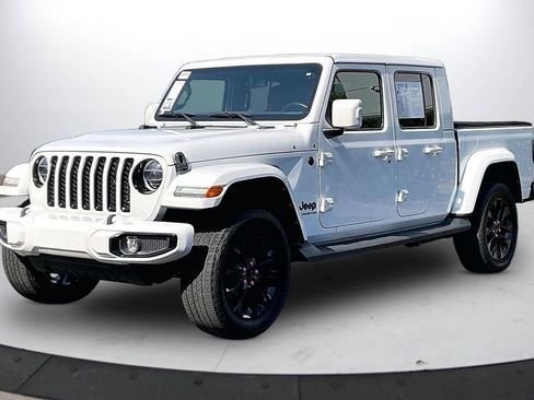 Used 2022 Jeep Gladiator Overland AWD/4WD image 4