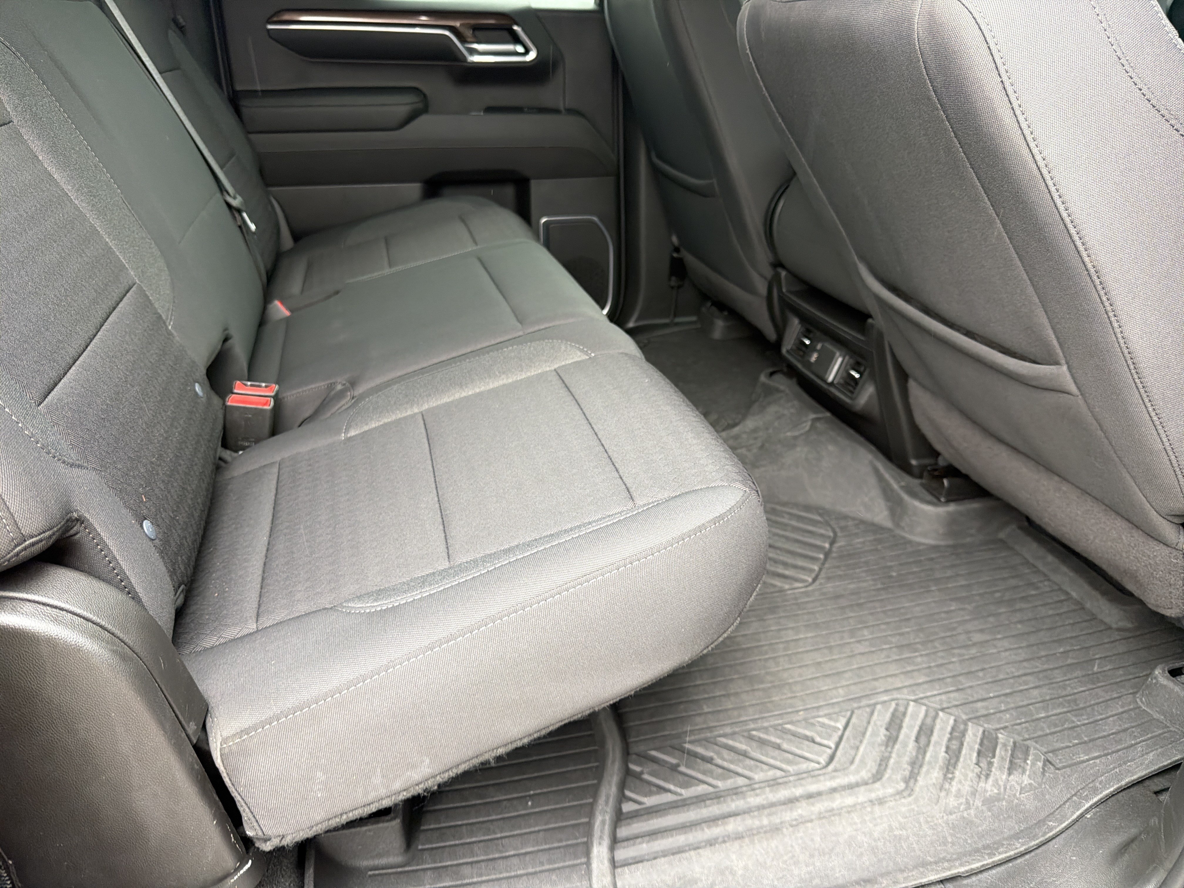 Used 2023 Chevrolet Silverado 1500 RST AWD/4WD image 16