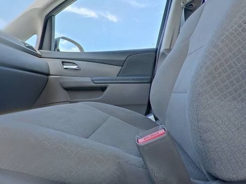Used 2016 Honda Odyssey SE image 24