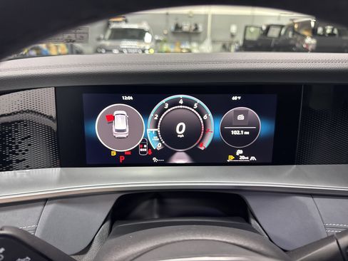 New 2026 Volkswagen Tiguan SE R-Line image 17