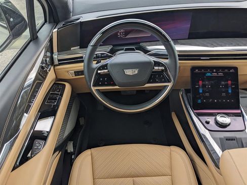 New 2025 Cadillac Escalade IQ Luxury 2 image 19