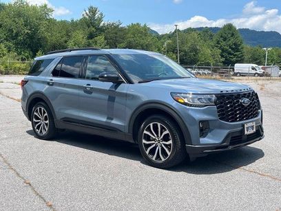 Certified 2025 Ford Explorer ST-Line w/ Premium Package