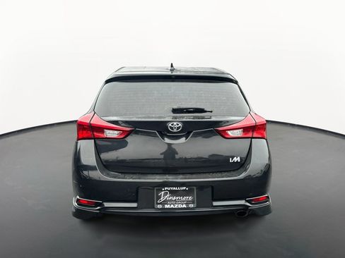 Used 2018 Toyota Corolla iM w/ Carpet Mat Package (TMS) FWD image 4