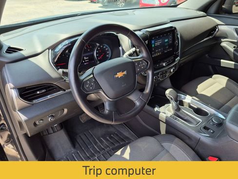 Used 2022 Chevrolet Traverse LT FWD image 31