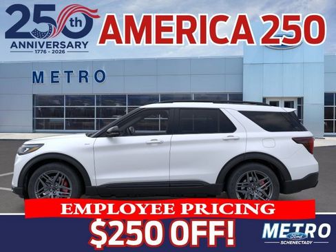 New 2026 Ford Explorer ST-Line w/ ST-Line Street Pack AWD/4WD image 4