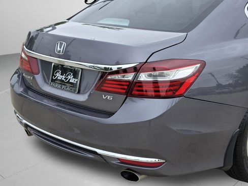 Used 2016 Honda Accord EX-L image 39
