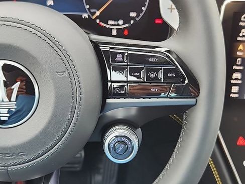 New 2023 Maserati Grecale Trofeo image 18