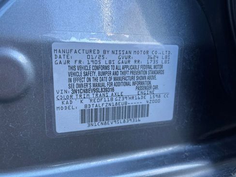 Used 2025 Nissan Versa SV image 27