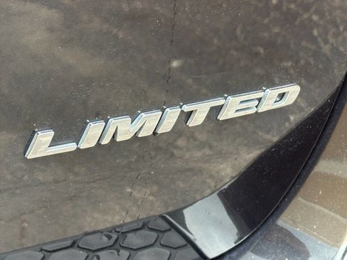 Used 2016 Dodge Durango Limited w/ Nav & Power Liftgate Group image 6