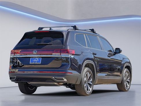 New 2026 Volkswagen Atlas SE image 5