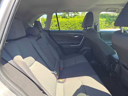 Used 2022 Toyota RAV4 XLE image 12
