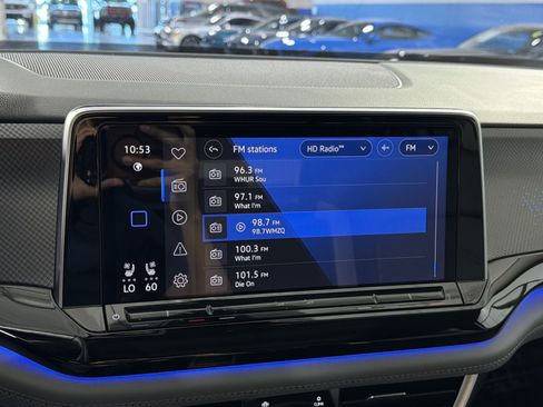 Used 2024 Volkswagen Atlas Peak Edition SEL AWD/4WD image 38