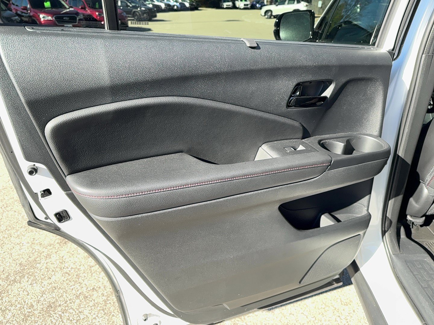 Used 2025 Honda Passport Black Edition image 17