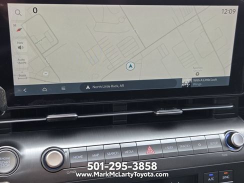Used 2025 Hyundai Kona Limited AWD/4WD image 19