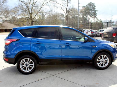 Used 2017 Ford Escape SE image 22