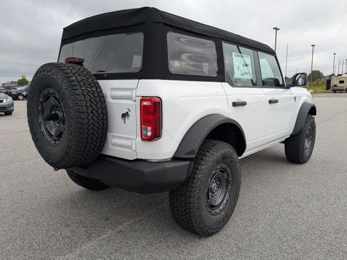New 2025 Ford Bronco 4-Door w/ Sasquatch Package AWD/4WD image 4