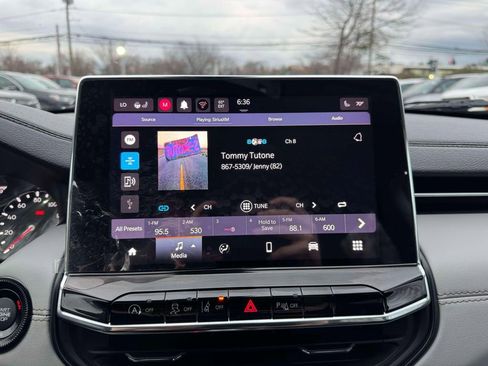 Used 2022 Jeep Compass Limited AWD/4WD image 26