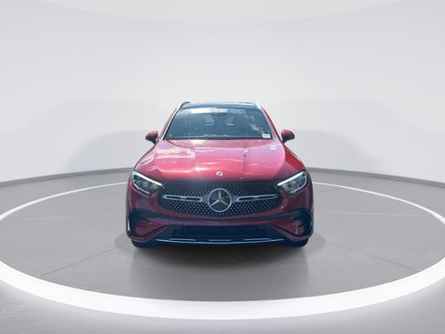 Used 2024 Mercedes-Benz GLC 300 4MATIC image 3