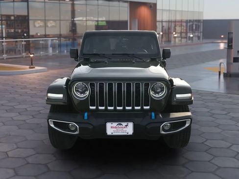 Used 2023 Jeep Wrangler Unlimited Sahara w/ Cold Weather Group image 9