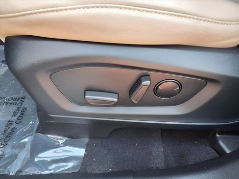 Used 2022 Ford Explorer Limited w/ Equipment Group 301A image 13