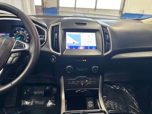 Certified 2019 Ford Edge SEL w/ Equipment Group 201A AWD/4WD image 17