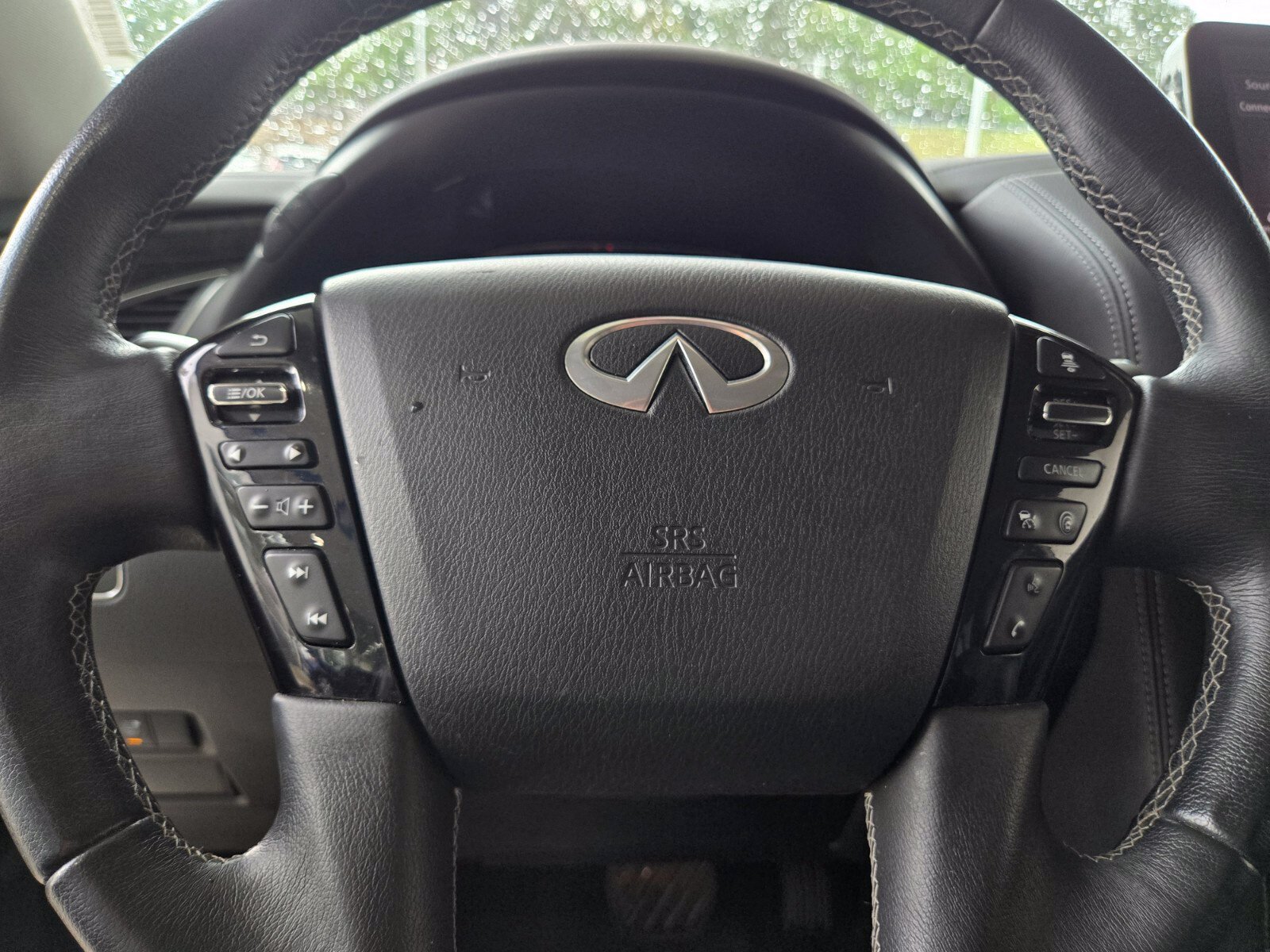 Used 2024 INFINITI QX80 Luxe AWD/4WD image 32