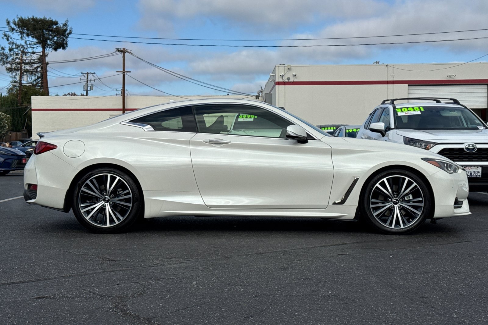 Used 2022 INFINITI Q60 3.0t Luxe w/ Cargo Package RWD image 7