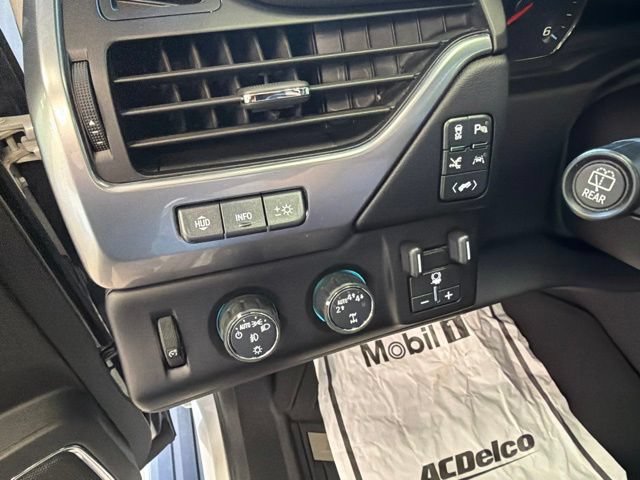 Used 2019 Chevrolet Tahoe Premier w/ Premier Plus Edition AWD/4WD image 17