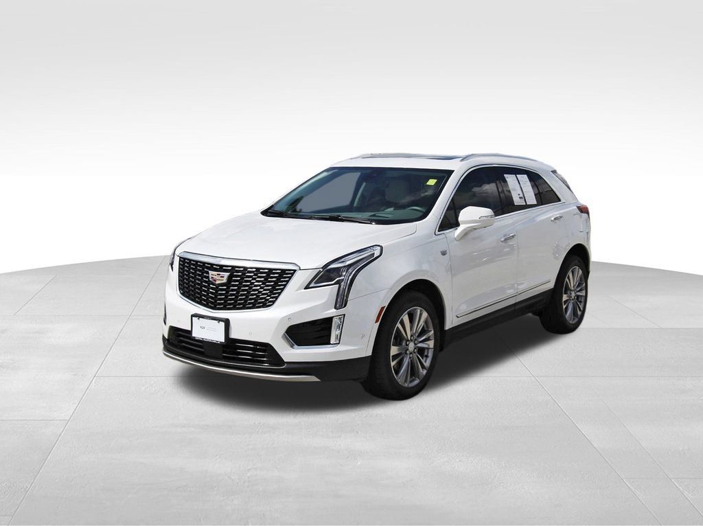 Certified 2023 Cadillac XT5 Premium Luxury w/ Technology Package FWD image 2