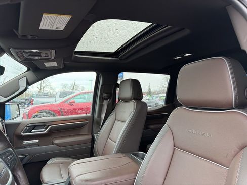 Used 2025 GMC Sierra 1500 Denali w/ Denali Reserve Package image 11