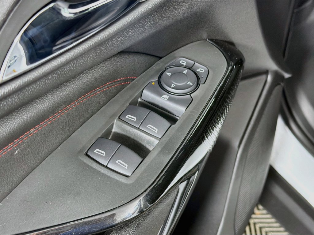 New 2026 Chevrolet Trax RS w/ Driver Confidence Package FWD image 17