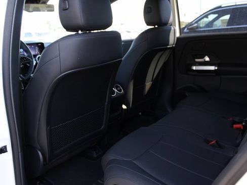 New 2024 Mercedes-Benz EQB 300 4MATIC image 36