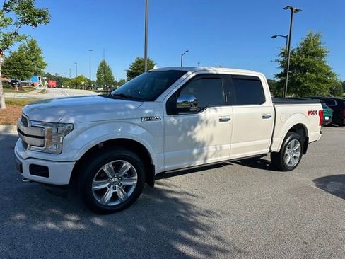 Used 2018 Ford F150 Platinum w/ Equipment Group 701A Luxury AWD/4WD image 8
