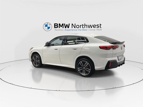 New 2026 BMW X2 xDrive28i w/ Technology Package image 12